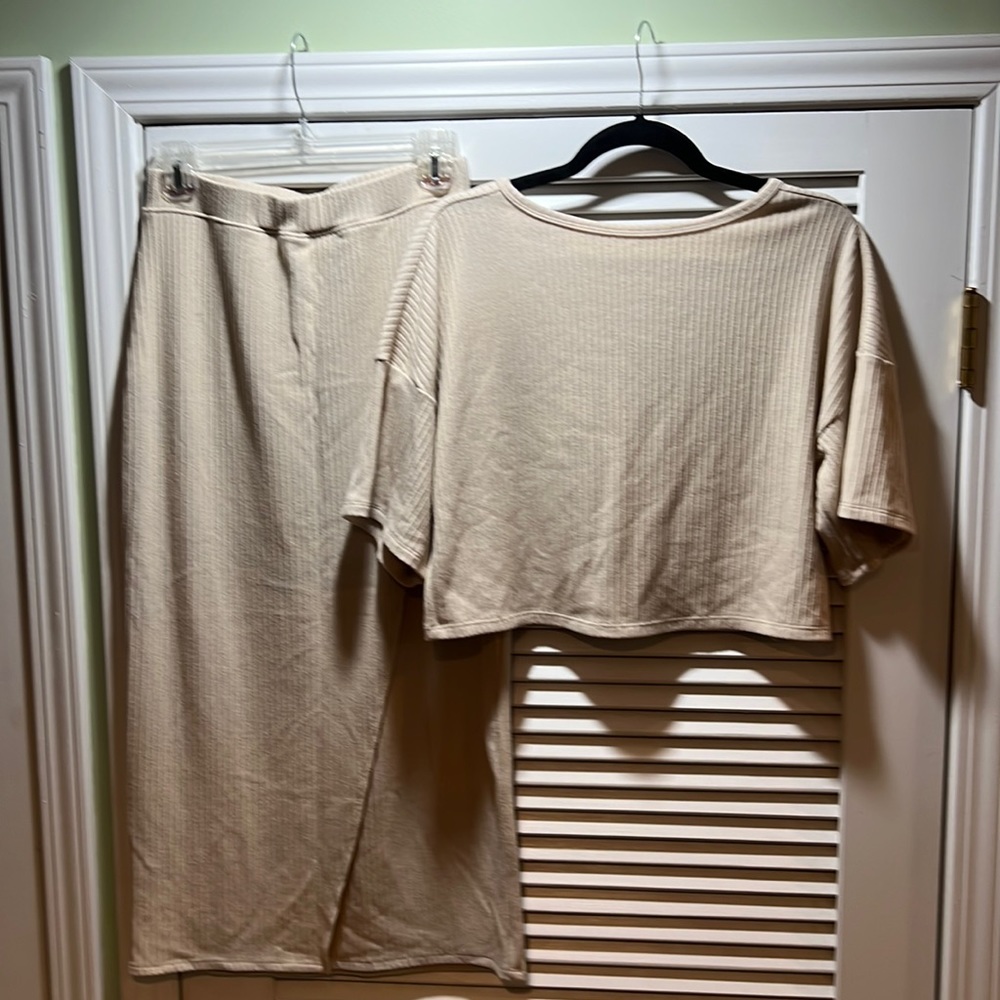 Anthropologie Cream Ribbed Skirt Set